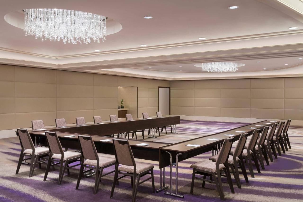 เดอะ เวสทิน อาบูดาบี กอล์ฟ รีสอร์ต แอนด์ สปา Hotel ภายนอก รูปภาพ Meeting room