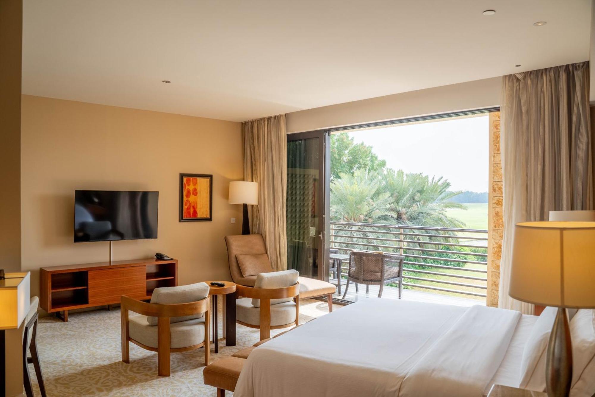เดอะ เวสทิน อาบูดาบี กอล์ฟ รีสอร์ต แอนด์ สปา Hotel ภายนอก รูปภาพ