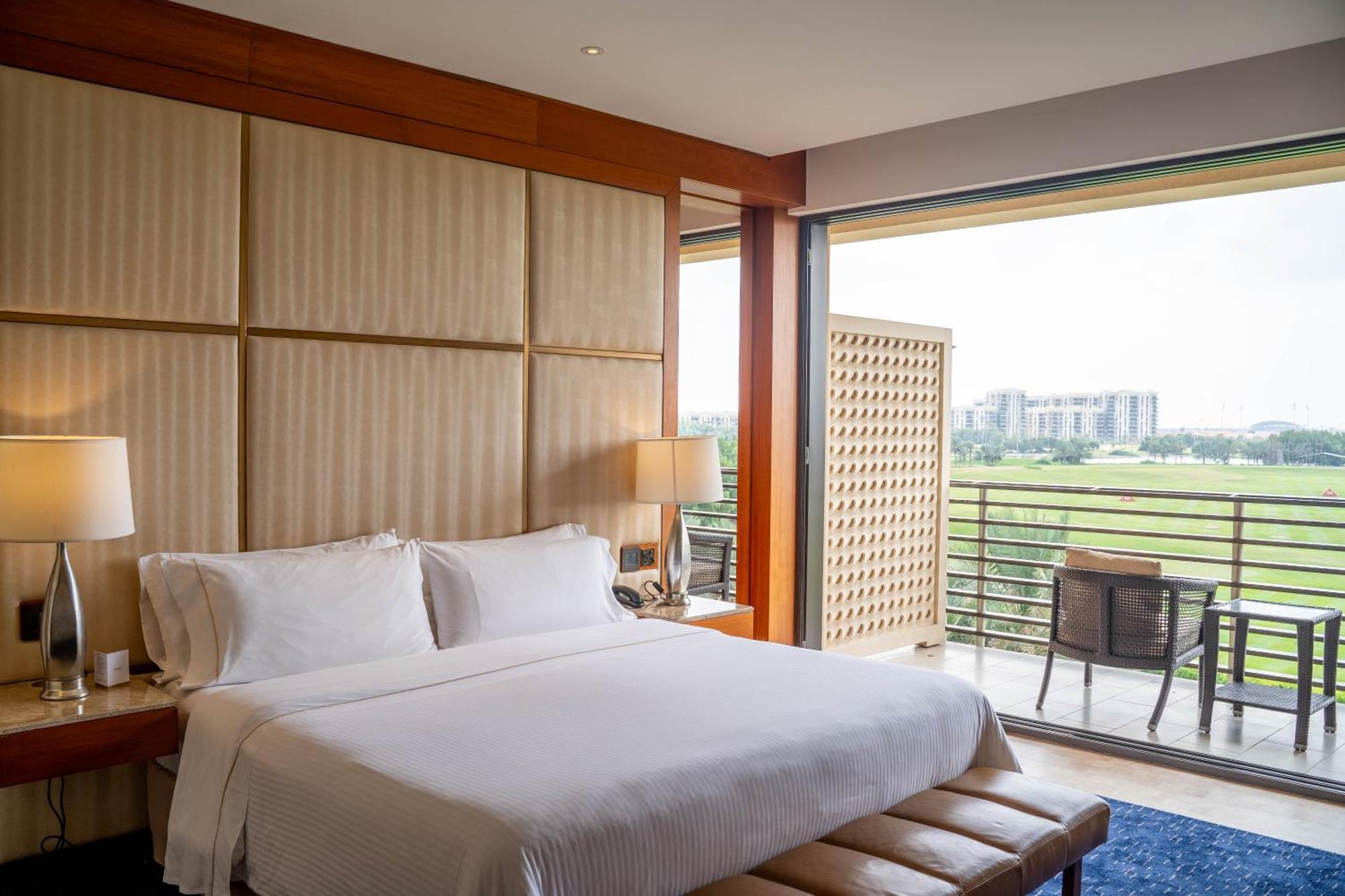 เดอะ เวสทิน อาบูดาบี กอล์ฟ รีสอร์ต แอนด์ สปา Hotel ภายนอก รูปภาพ