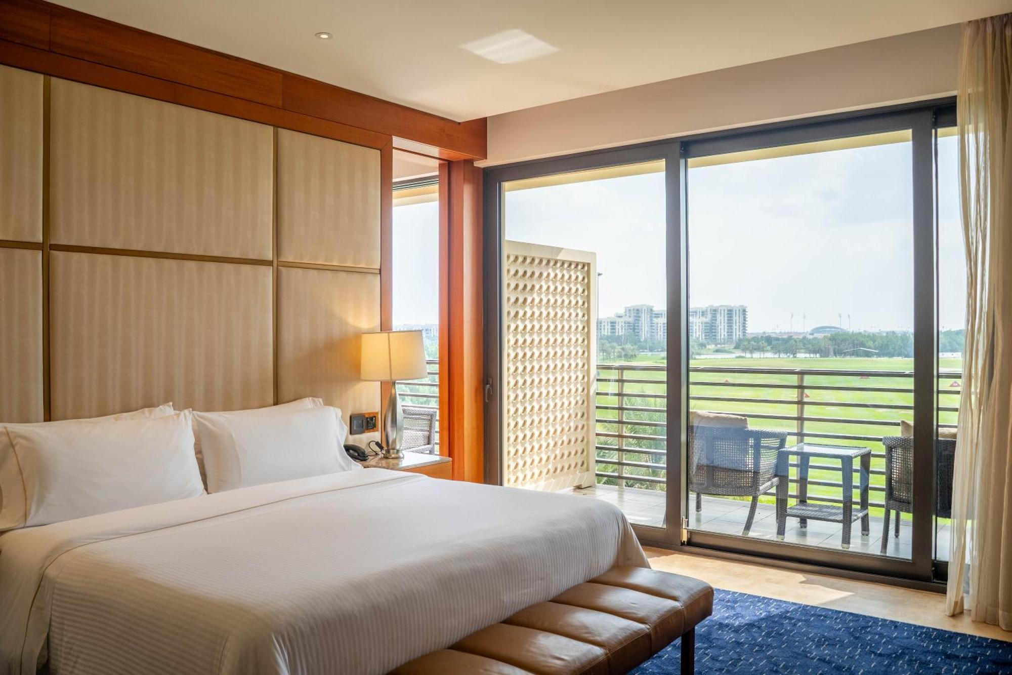เดอะ เวสทิน อาบูดาบี กอล์ฟ รีสอร์ต แอนด์ สปา Hotel ภายนอก รูปภาพ