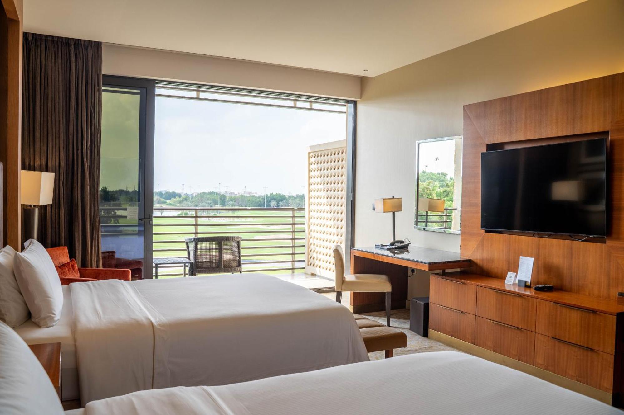 เดอะ เวสทิน อาบูดาบี กอล์ฟ รีสอร์ต แอนด์ สปา Hotel ภายนอก รูปภาพ