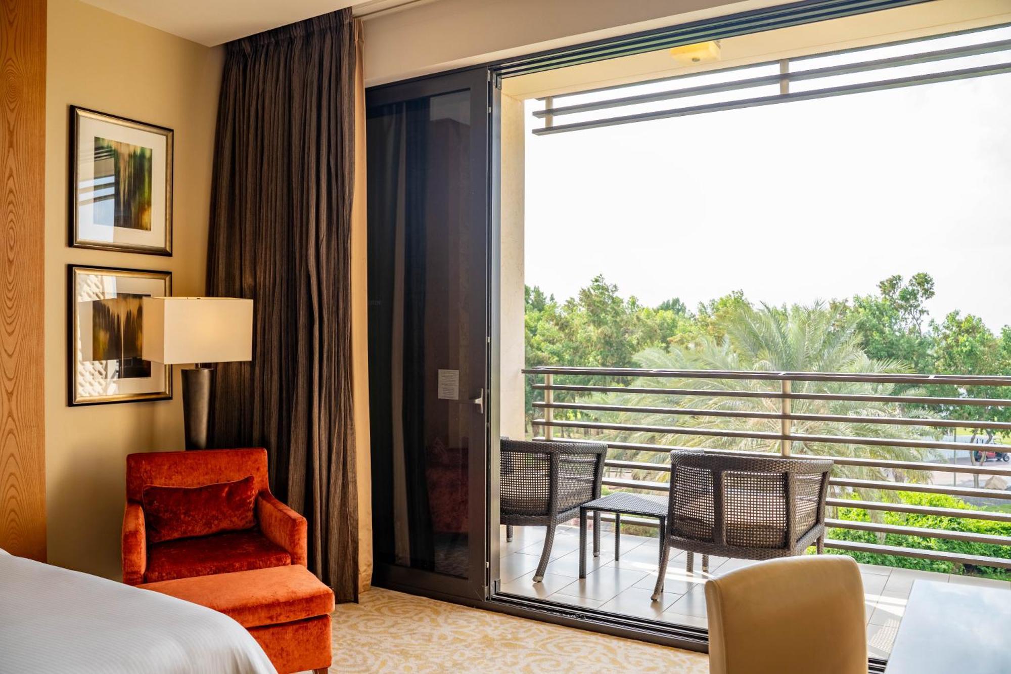 เดอะ เวสทิน อาบูดาบี กอล์ฟ รีสอร์ต แอนด์ สปา Hotel ภายนอก รูปภาพ
